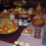 فندق مبيت وإفطار La De La Paix 2*