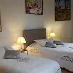 La De La Paix فندق مبيت وإفطار