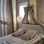 La De La Paix