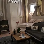 فندق مبيت وإفطار La De La Paix 2*