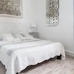 فندق مبيت وإفطار La De La Paix