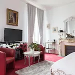 La De La Paix