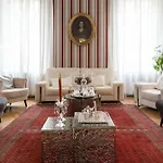 La De La Paix فندق مبيت وإفطار 2*