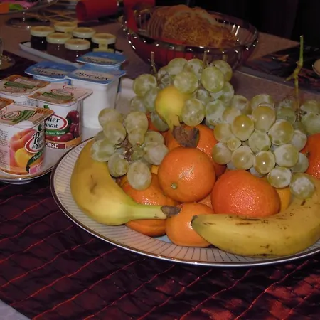 La De La Paix Bed & Breakfast Troyes