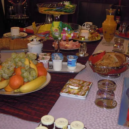 Bed & Breakfast La De La Paix 2*