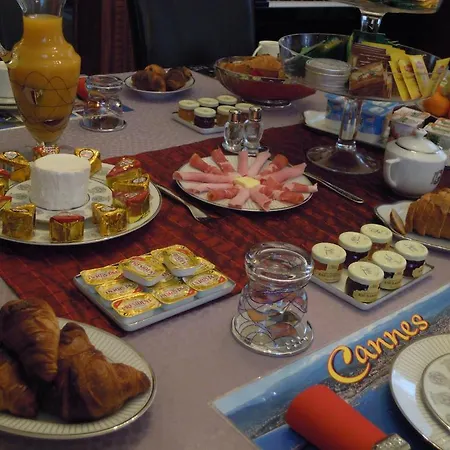 فندق مبيت وإفطار La De La Paix