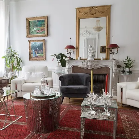 فندق مبيت وإفطار La De La Paix 2*