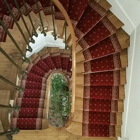 La De La Paix Bed & Breakfast Troyes
