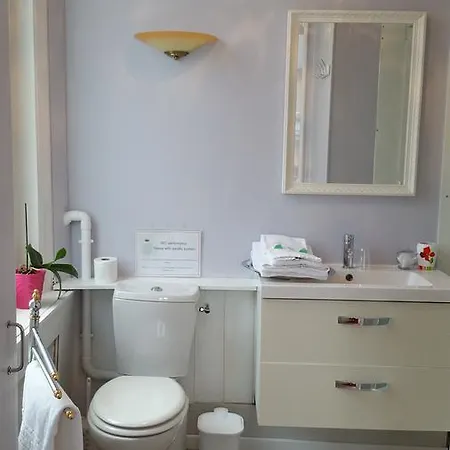 فندق مبيت وإفطار La De La Paix تروي