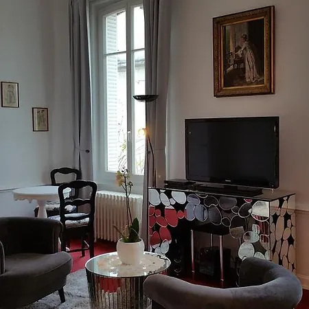 La De La Paix فندق مبيت وإفطار 2*