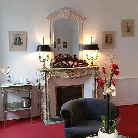 La De La Paix فندق مبيت وإفطار