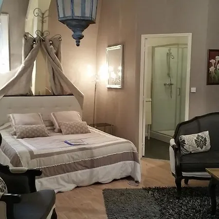 Bed & Breakfast La De La Paix Troyes