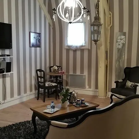 فندق مبيت وإفطار La De La Paix