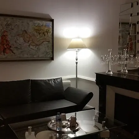 Bed & Breakfast La De La Paix Troyes