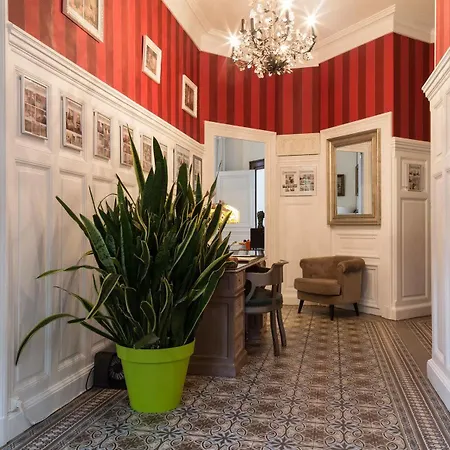 Bed & Breakfast La De La Paix Troyes