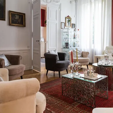 Bed & Breakfast La De La Paix