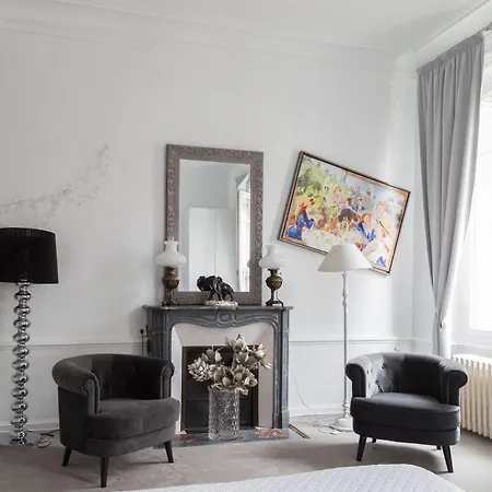 Bed & Breakfast La De La Paix 2*