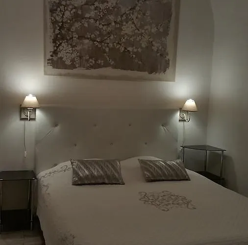 La De La Paix 2* Troyes