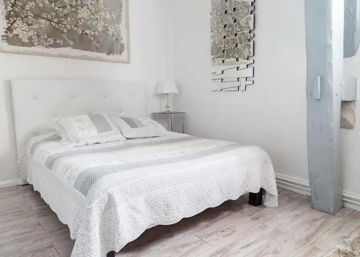 Bed & Breakfast La De La Paix