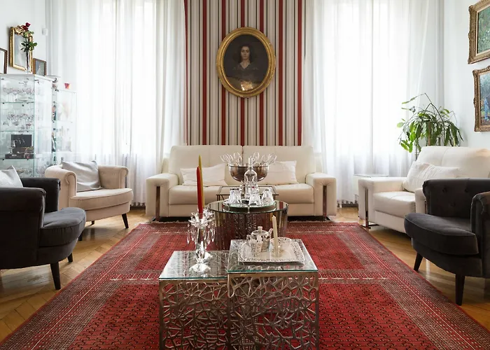 La De La Paix Bed & Breakfast 2*